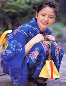 《漂亮的女邻居4伦理-高压监狱4美版免费》